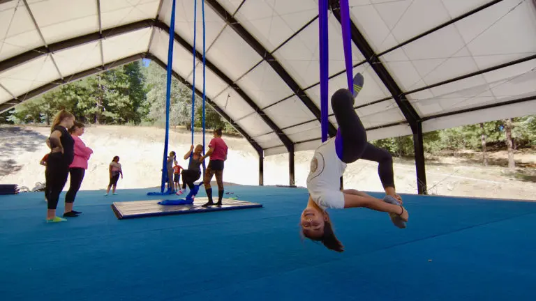 girls learning cirque du soleil