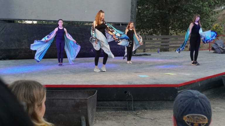 girls performing at dance talent show